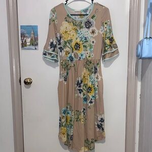 Reborn J Tan Floral Midi Dress